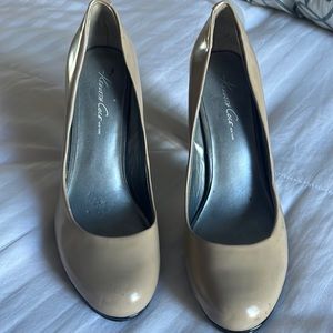 Kenneth Cole tan color 8.5